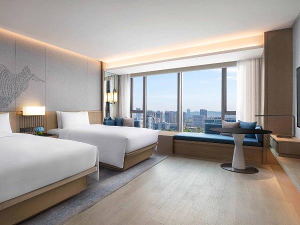 Courtyard by Marriott Nanjing Jiangning : photo 2 de la chambre chambre lits jumeaux