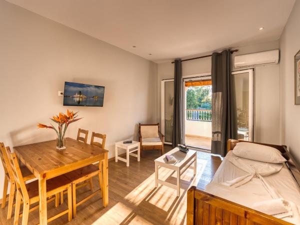 Folies Corfu Town Hotel Apartments : photo 10 de la chambre appartement (2-4 adultes)