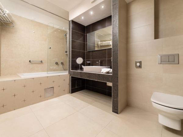 Hotel Marina : photo 7 de la chambre suite deluxe - vue sur mer