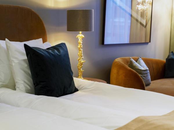 Berns, Historical Boutique Hotel & House of Entertainment since 1863 : photo 4 de la chambre hébergement supérieur spacieux