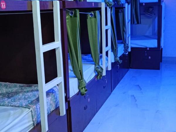 Frazyone hostel : photo 7 de la chambre lit superposé dans dortoir mixte