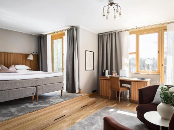 Villa Källhagen : photo 3 de la chambre chambre double supérieure avec balcon ou terrasse