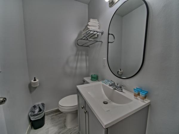 Aqua View Motel : photo 5 de la chambre chambre quadruple standard avec 2 lits doubles - deuxième Étage