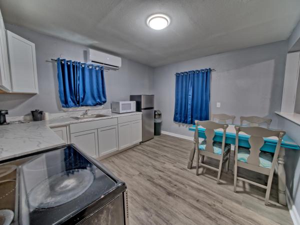 Aqua View Motel : photo 8 de la chambre appartement 1 chambre - vue sur piscine