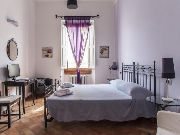 Chez Moi B&B : photo 1 de la chambre chambre double ou lits jumeaux avec salle de bains privative externe