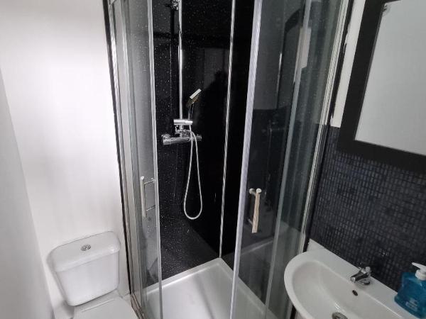 Portside Liverpool : photo 3 de la chambre chambre double avec salle de bains privative