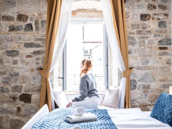 Luxury Rooms Lucija and Luka : photo 1 de la chambre chambre double ou lits jumeaux supérieure - vue sur vieille ville - narodni trg 9