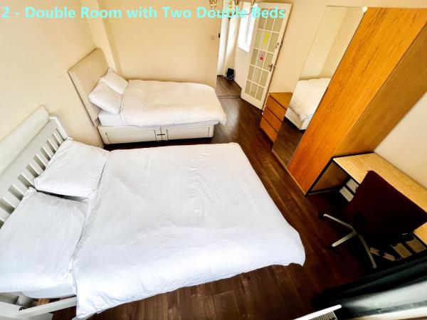 Centel - Excellent Stay in London Zone 1 : photo 8 de la chambre chambre double avec 2 lits doubles