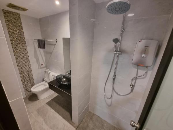 MIICO Hotel @ Mount Austin : photo 5 de la chambre family room (queen + single)