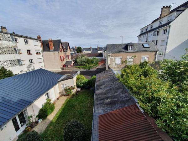 Cocon cosy avec SDB privée à Tours centre : photo 4 de la chambre chambre double