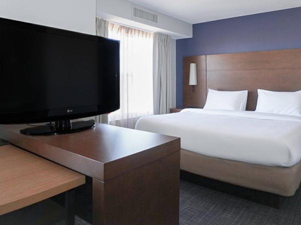 Residence Inn Colorado Springs North/Air Force Academy : photo 2 de la chambre studio lit king-size avec canapé-lit