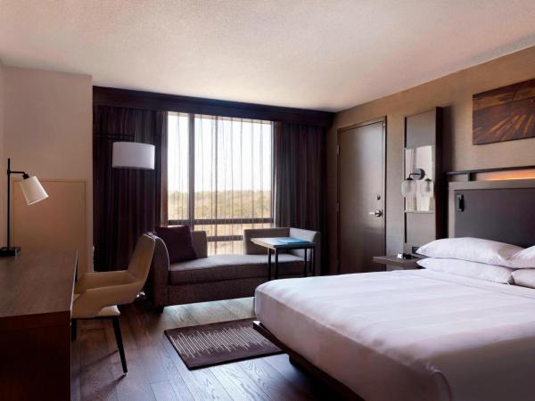 Atlanta Marriott Northeast/Emory Area : photo 1 de la chambre chambre lit king-size