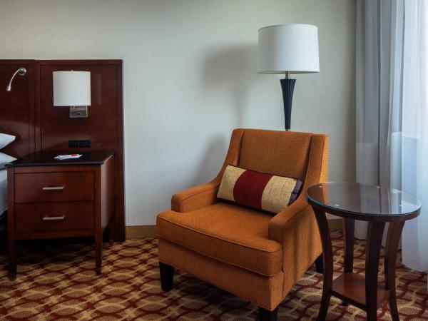 Indianapolis Marriott East : photo 2 de la chambre chambre lit king-size