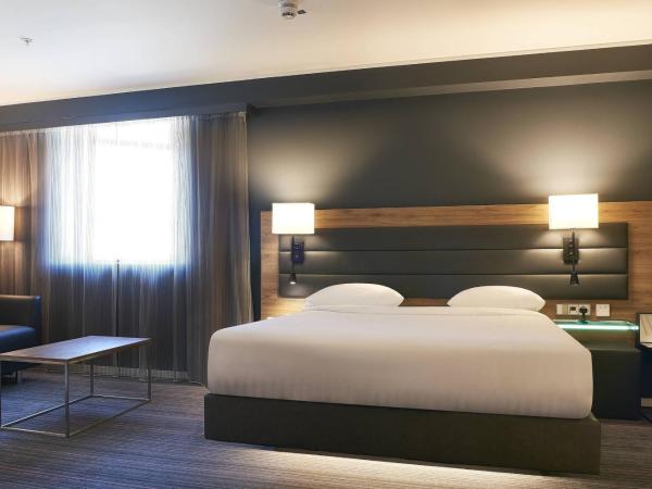 Moxy London Stratford : photo 1 de la chambre grande chambre familiale moxyfied family sleeper