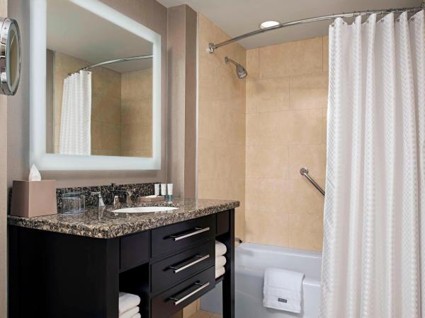 Le Westin Montreal : photo 5 de la chambre chambre traditionnelle avec 1 lit king-size