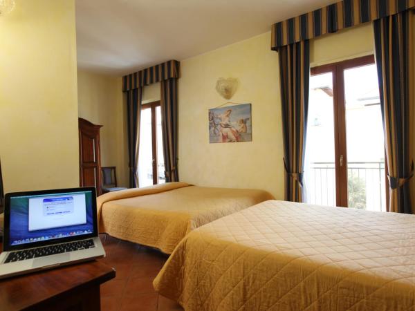 Hotel Bologna : photo 6 de la chambre chambre quadruple
