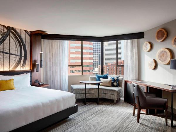Portland Marriott Downtown Waterfront : photo 3 de la chambre chambre lit king-size - vue sur ville