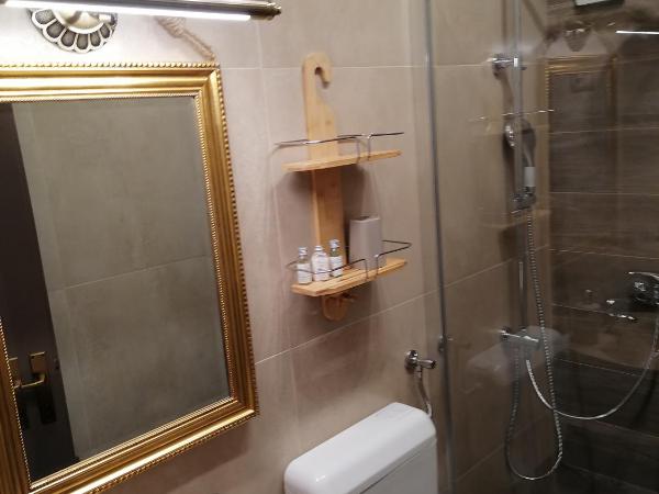 Slim apartman i sobe : photo 10 de la chambre chambre triple confort avec douche