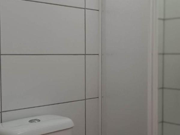 Quarto & Pasta Guesthouse : photo 7 de la chambre chambre lits jumeaux avec salle de bains commune