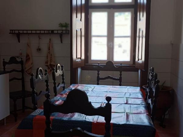 Quarto & Pasta Guesthouse : photo 8 de la chambre chambre lits jumeaux avec salle de bains commune