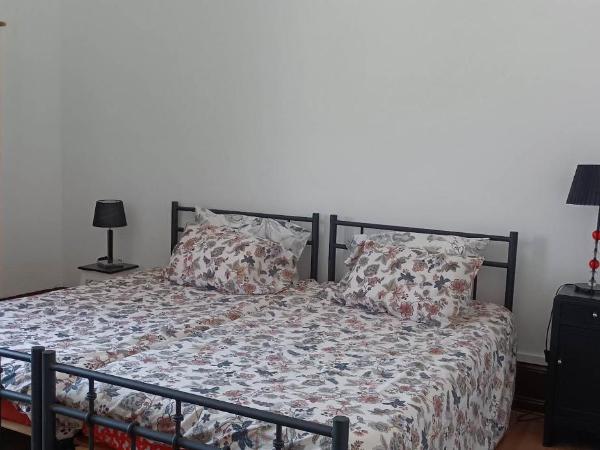 Quarto & Pasta Guesthouse : photo 2 de la chambre chambre lits jumeaux avec salle de bains commune