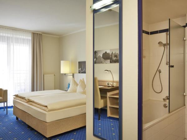 H4 Hotel Hamburg Bergedorf : photo 2 de la chambre chambre double affaires