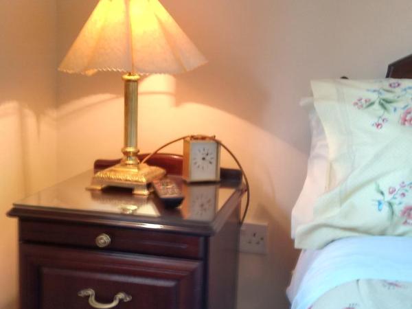 Corrib View Guesthouse h91rr72 : photo 5 de la chambre chambre triple avec salle de bains privative