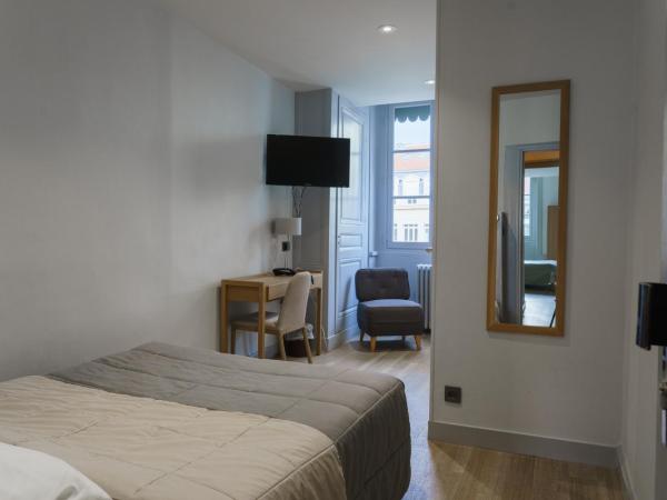 Hotel du Théatre : photo 2 de la chambre chambre double standard