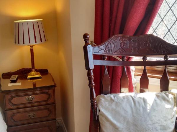 Corrib View Guesthouse h91rr72 : photo 8 de la chambre chambre double avec salle de bains privative