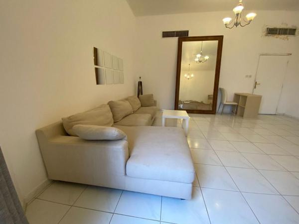 Comfortable Private Rooms in Compound Housing : photo 5 de la chambre chambre double avec salle de bains privative