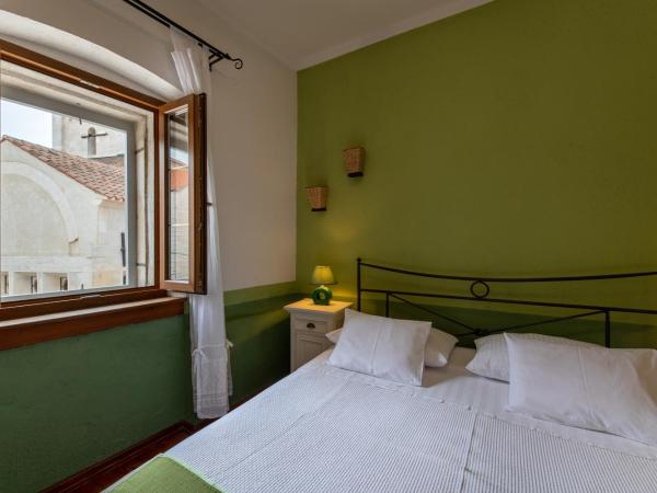 Vanjaka bed and breakfast : photo 1 de la chambre chambre double avec salle de bains privative