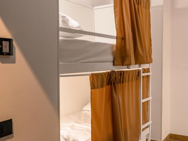 VAD HOSTEL ALICANTE - Youth Hostel age limit 18-50 : photo 4 de la chambre lit dans dortoir mixte de 4 lits