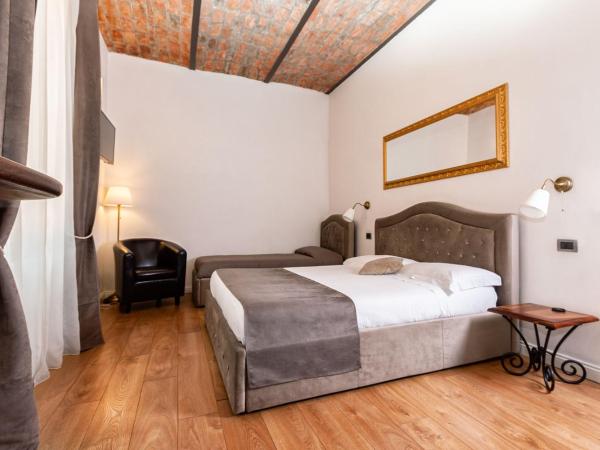 B&B Chez Moi : photo 1 de la chambre chambre triple confort avec douche