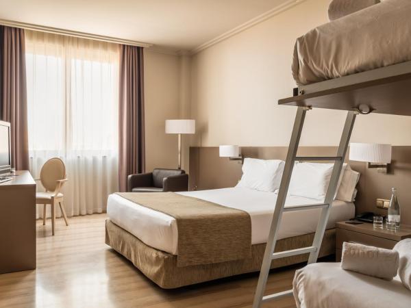 Hotel SB Ciutat Tarragona : photo 3 de la chambre chambre quadruple