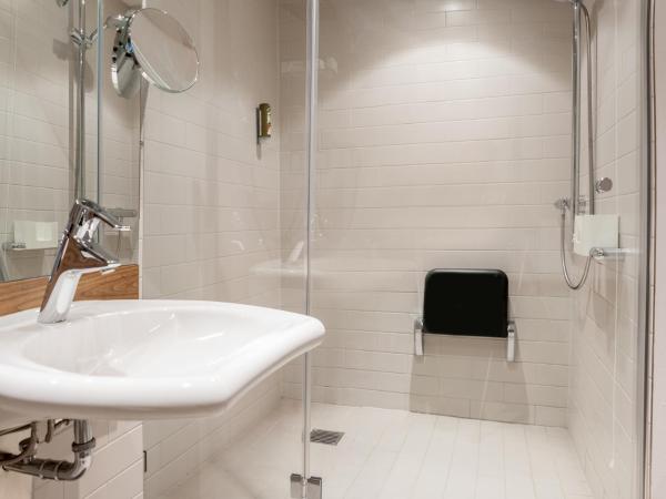 Hotel Stadtpalais : photo 3 de la chambre chambre double - accessible aux personnes à mobilité réduite