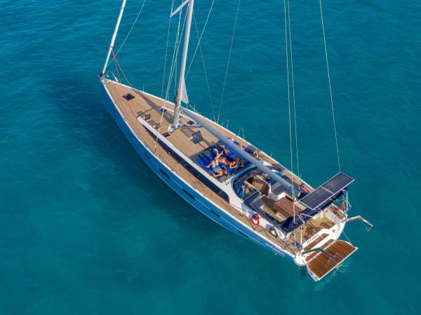 HYDRA boat and breakfast : photo 4 de la chambre appartement - vue sur mer