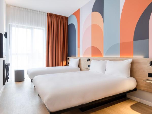 B&B HOTEL Mechelen : photo 7 de la chambre chambre triple