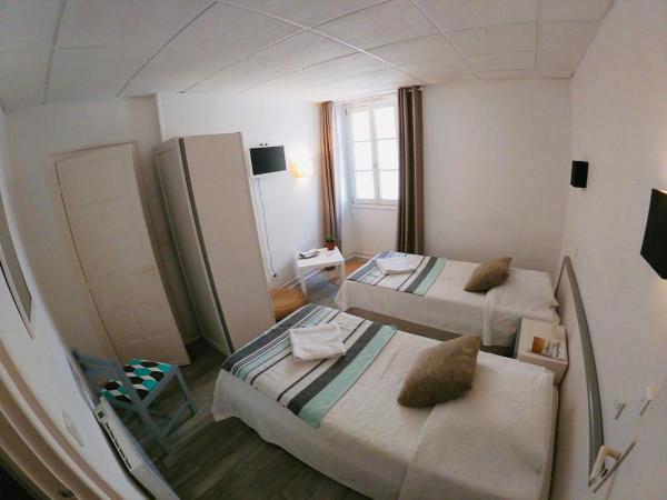 Le Petit Hôtel : photo 3 de la chambre chambre lits jumeaux