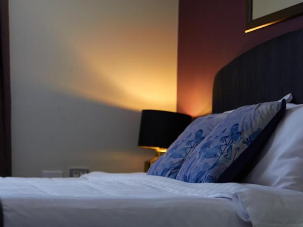 Mariners Court Hotel Sydney : photo 4 de la chambre chambre lit queen-size