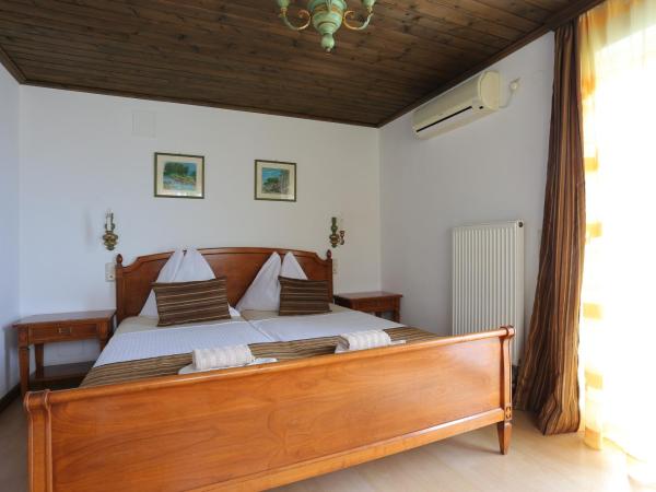 Apartments and rooms by the sea Nemira, Omis - 2781 : photo 4 de la chambre appartement 1 chambre avec terrasse - vue sur mer