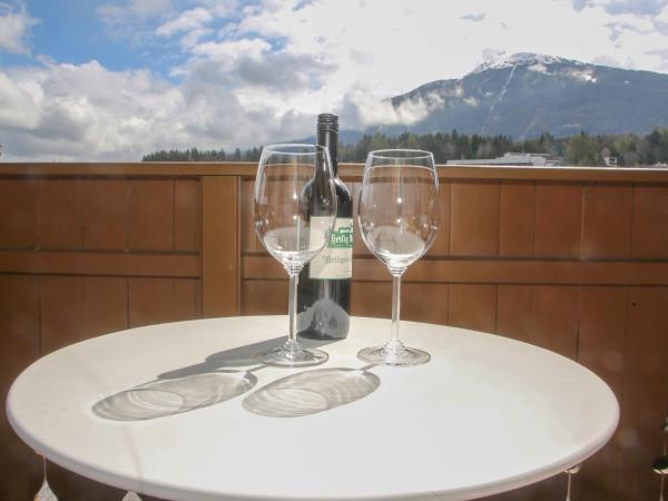 Hotel Sonnenhof - bed & breakfast & appartements : photo 10 de la chambre chambre triple avec balcon