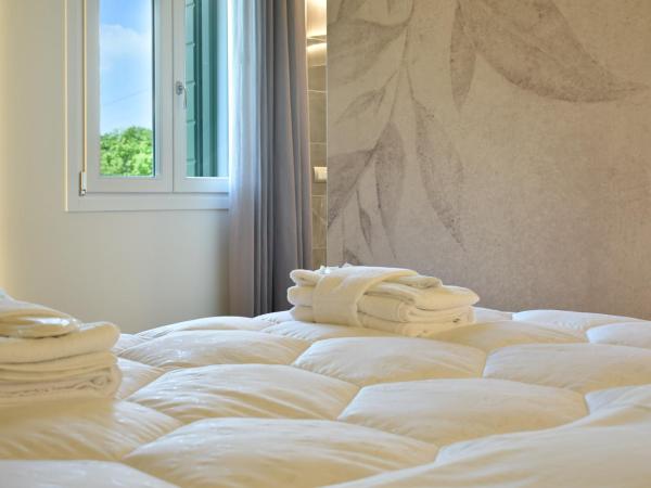 Royal Garden luxury rooms : photo 10 de la chambre chambre double supérieure