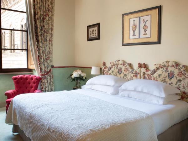 Grand Hotel Continental Siena - Starhotels Collezione : photo 1 de la chambre chambre double classique
