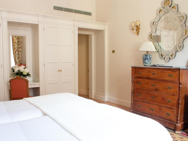 Grand Hotel Continental Siena - Starhotels Collezione : photo 4 de la chambre chambres communicantes