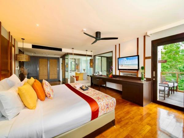The Rock Hua Hin Beachfront Spa Resort : photo 1 de la chambre pearl suite spa-dinner package