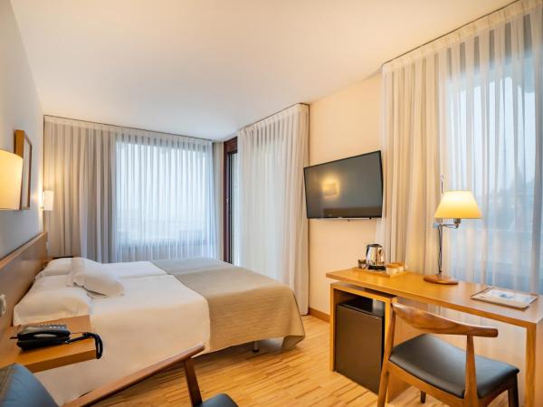 Gran Hotel Victoria : photo 10 de la chambre chambre double ou lits jumeaux avec terrasse