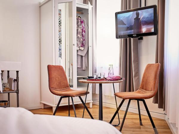 Hotel am Chlodwigplatz : photo 8 de la chambre chambre double