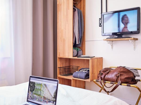 Hotel am Chlodwigplatz : photo 7 de la chambre grande chambre simple