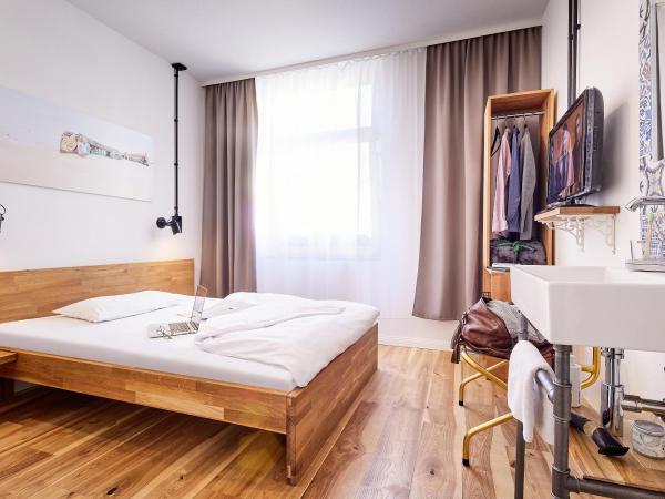 Hotel am Chlodwigplatz : photo 5 de la chambre grande chambre simple