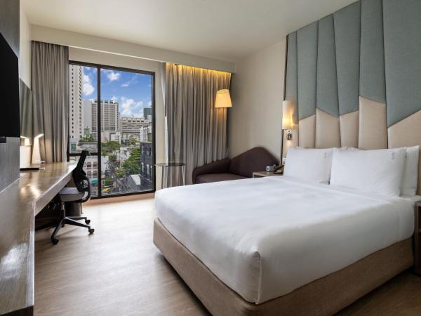 Holiday Inn Express Bangkok Sukhumvit 11, an IHG Hotel : photo 4 de la chambre superior queen room nana view